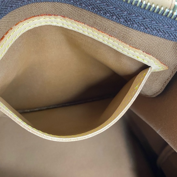 Louis Vuitton Monogram Speedy 40 - Picture 12 of 15